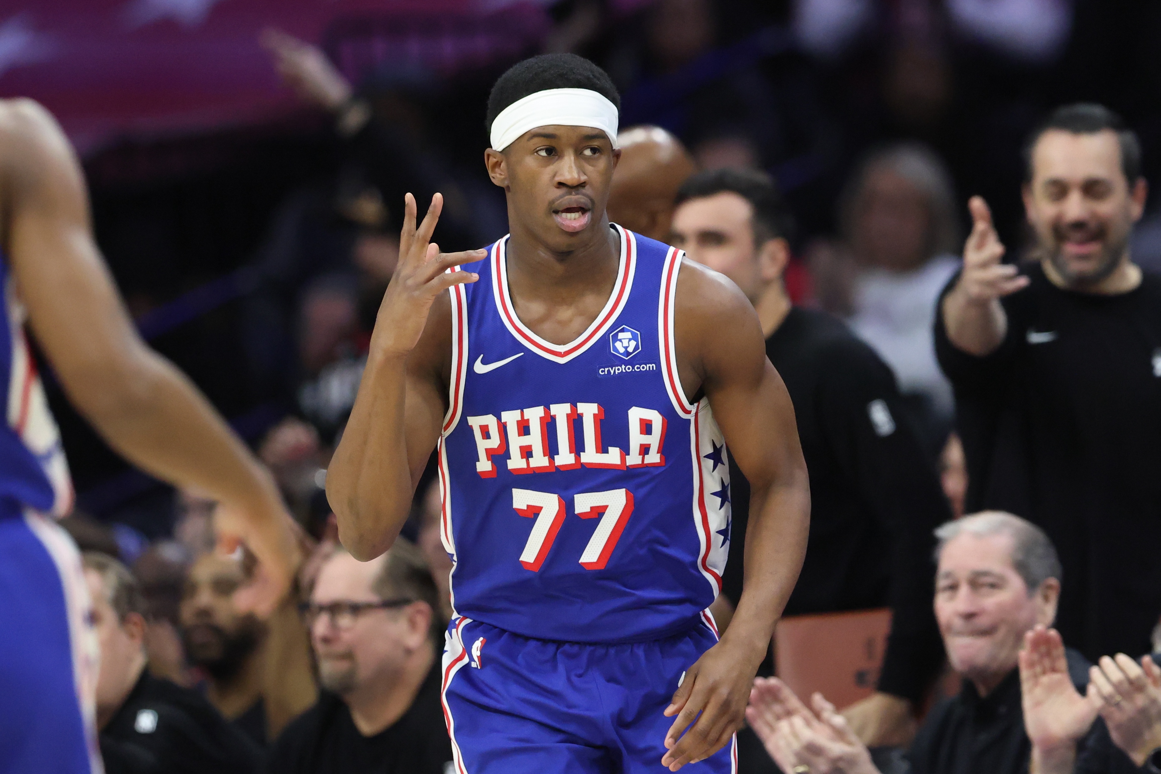 开云官网-打得可以！埃奇库姆16中7拿到19分10板2助4断